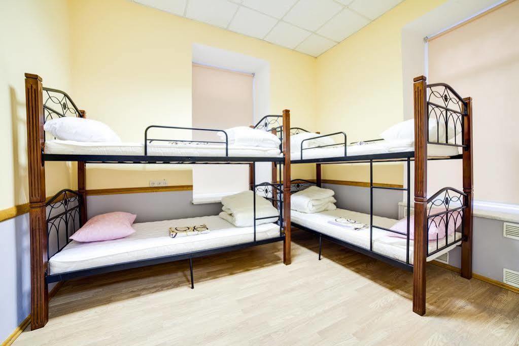 Night & Day Hostel Kyiv Exterior foto